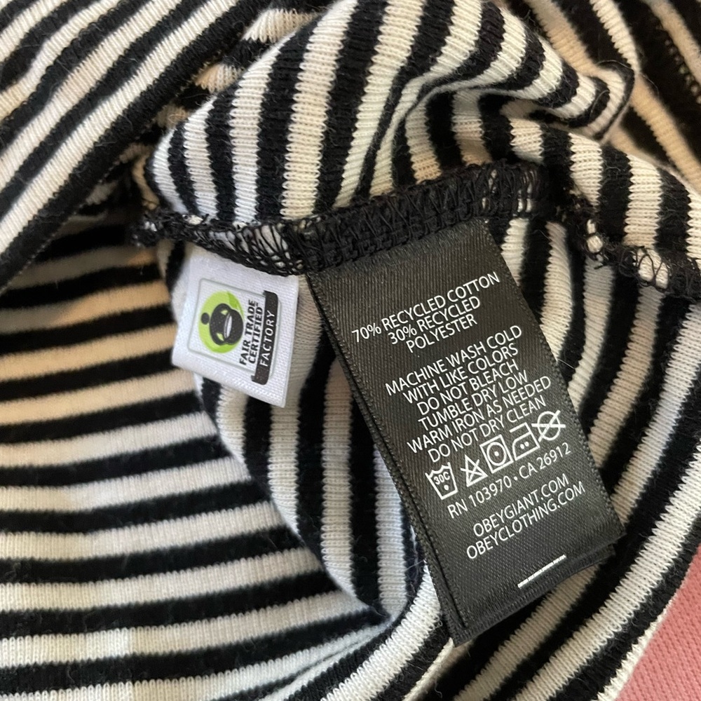 NWT Obey Short Sleeved Tee - Picture 4 of 6